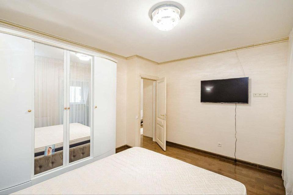 Cathedral Park And Pedestrian Zone Ultracentral Cozy Apartment In Кишинев Екстериор снимка